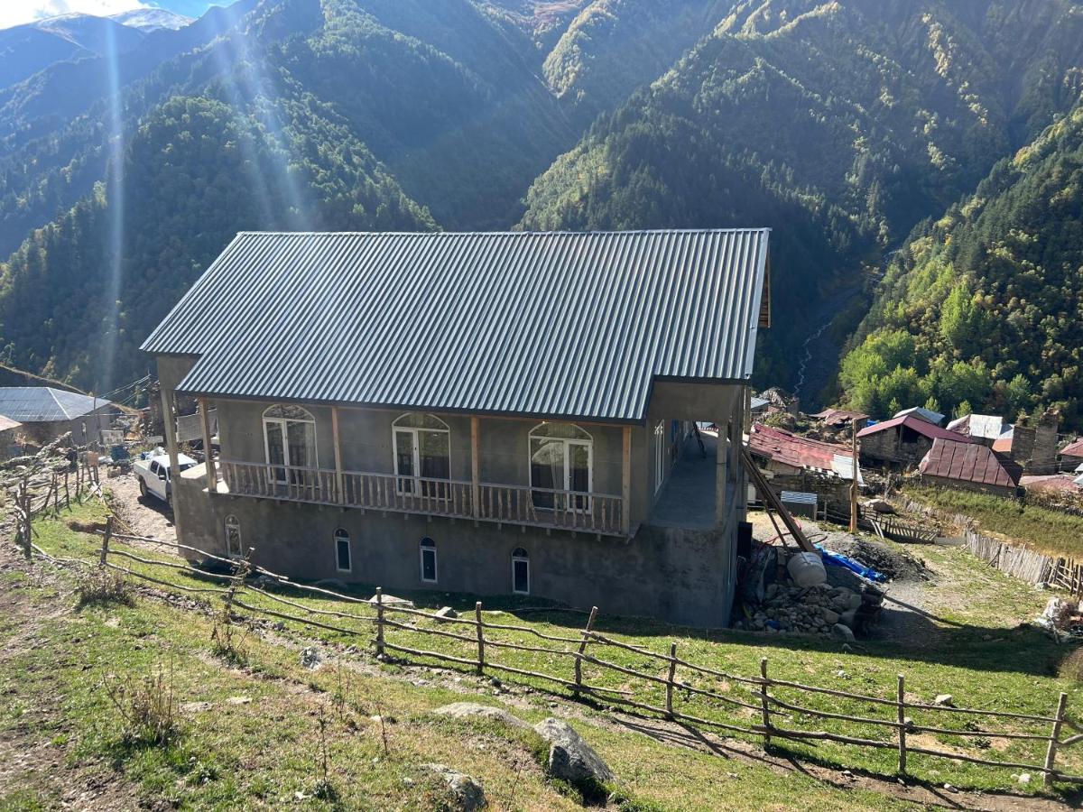 Guesthouse Ellie- Elisabeth Adishi Exterior photo